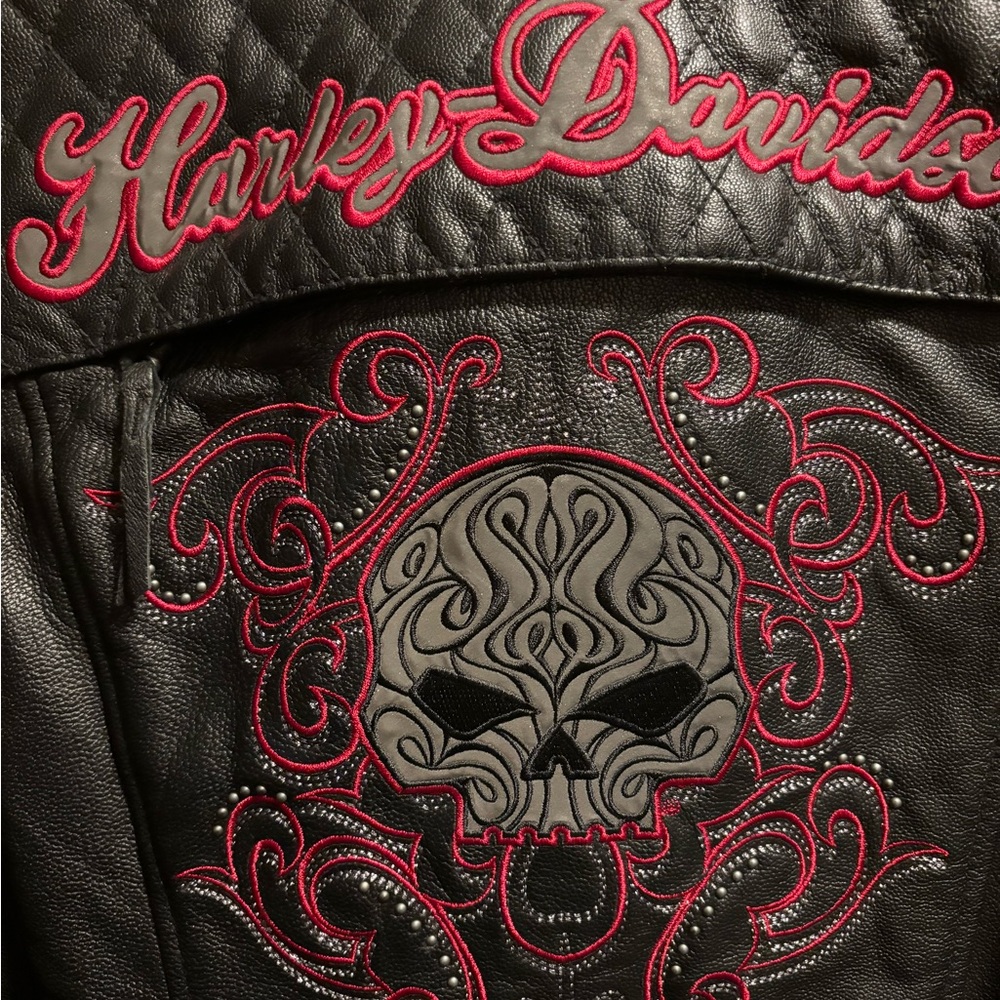Leather jacket - Picture 3 of 5